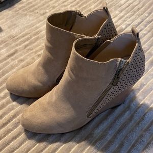 Brand new, hardly worn wedge booties